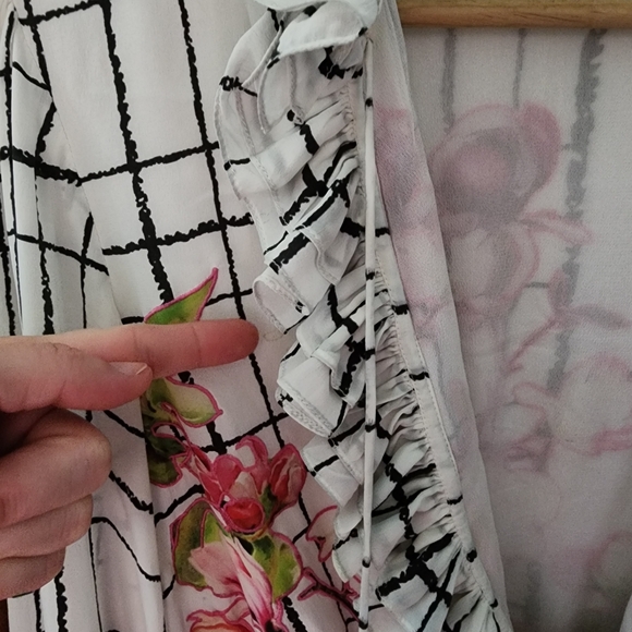 Rococo Sand 100% Silk Embroidered Floral Mini Dress - Picture 7 of 9